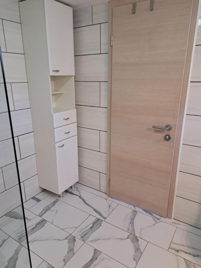 Apartment Pri Ani Ruscovi *